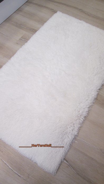Doğuş Peluş Tavşan Tüyü 80x140cm Kaymaz Tabanlı Halı Beyaz