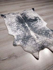 Yamalı Home İnci Halı 002 Siyah Yapay Dana Post 140x200 cm